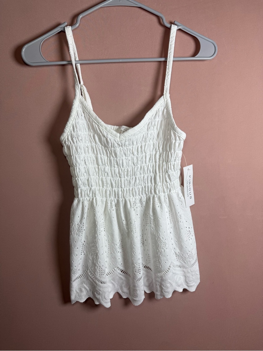 Kirious Los Angeles White Eyelet Smocked Bodice Tank Cami Spaghetti Straps S NWT